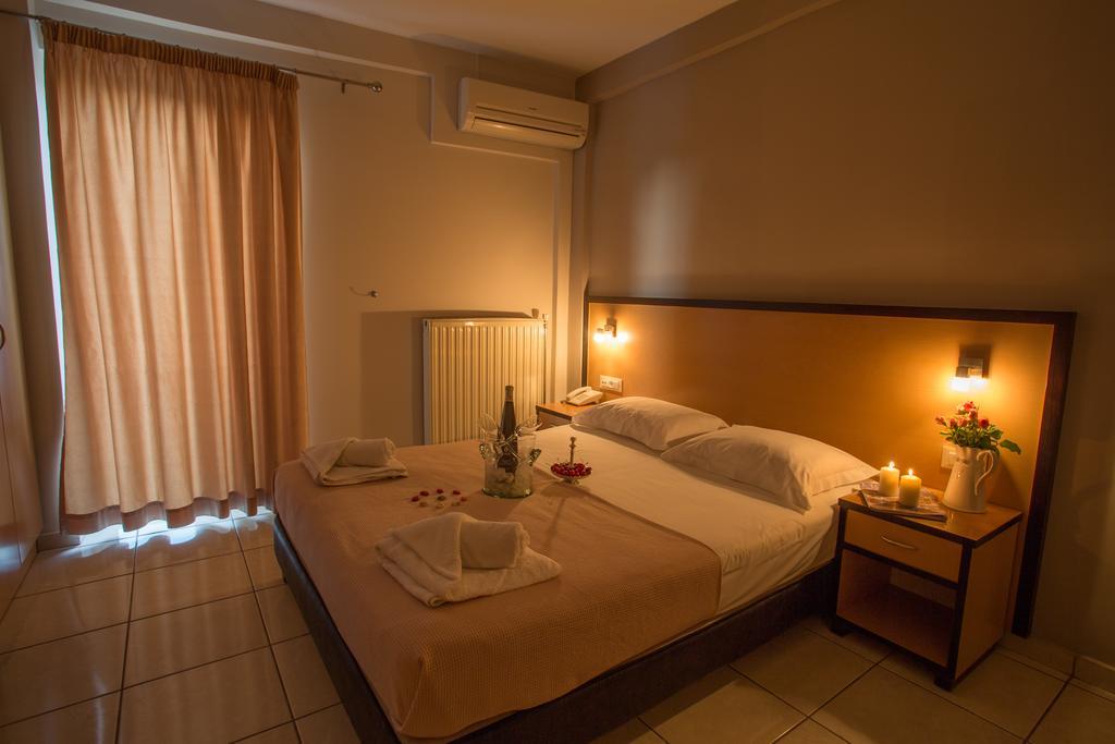 Theofilos City Hotel Chania  Buitenkant foto